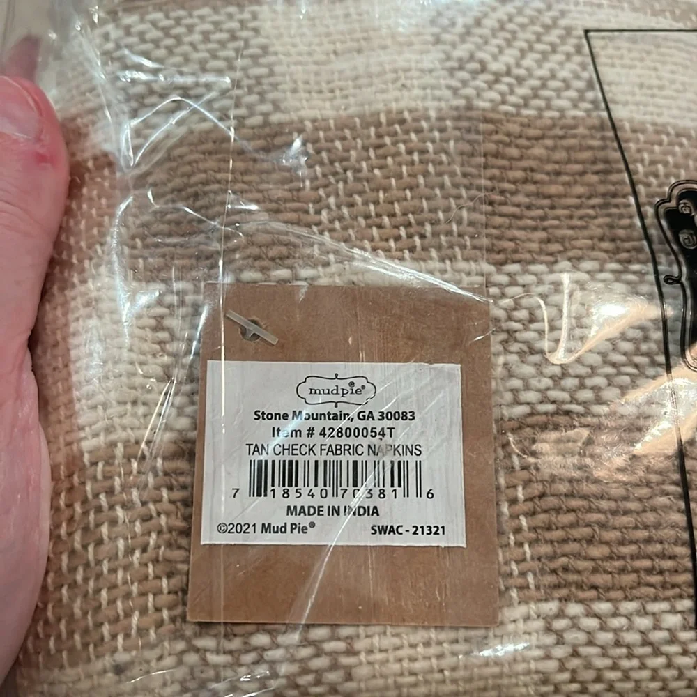 Mud Pie Tan Plaid Napkin Set of Four/NWT